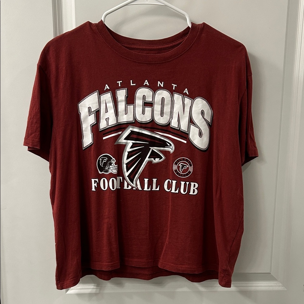 Women’s American Eagle Atlanta Falcons Red T-Shirt (medium)